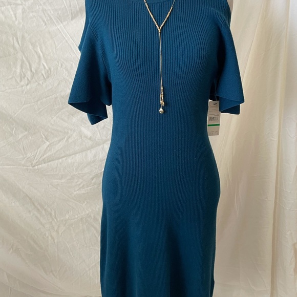 Sweeter blue dress style. Size L - Picture 5 of 11